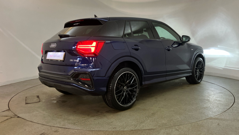 Audi Q2 35 TFSI Black Edition 5dr S Tronic [C+S] Petrol Estate